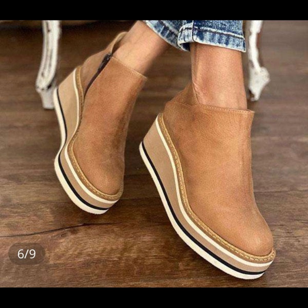 Woman’s shoes